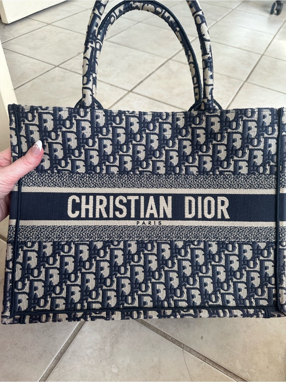 ✨Like new/Excellent Condition✨ Medium Navy and Beige Christian Dior Book Tote